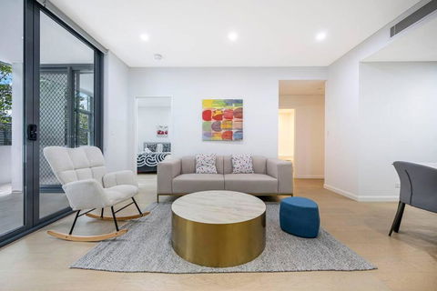 Central Eastwood 3BR - Close To Shops & Transport - Pubs and Clubs 0