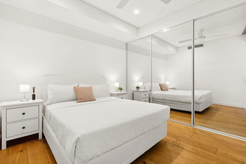 Central, Modern 1 Bedroom With Air-con & Balcony - Pubs and Clubs 4