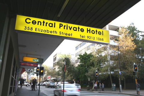 Central Private Hotel - Pubs and Clubs 2