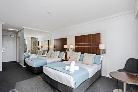 Central Twin Units In The Heart Of Surfers Paradise - Q Stay - Pubs and Clubs 3