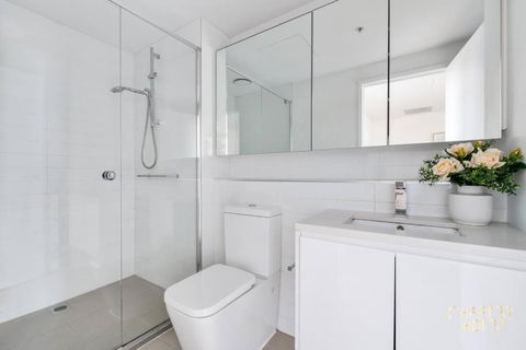 Chapter 3 In Imagine Macro Hotel - Pubs and Clubs 4