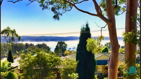 Charlottes Rhapsody - Pubs and Clubs 0