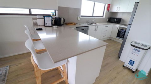 Charlottes Rhapsody - Pubs and Clubs 4