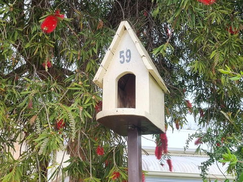 Charming 100 Yr Old Cottage In The Heart Of Moonta - Pubs and Clubs 1