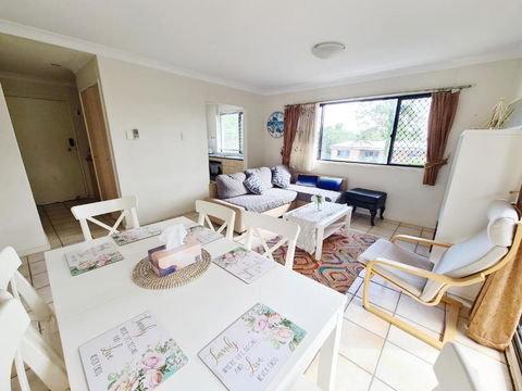 Charming 2bd Apt Near UQ & Ferry - Pubs and Clubs 0