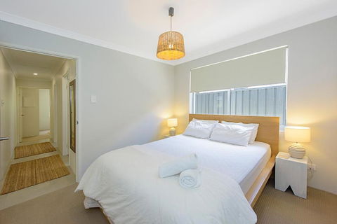 Casselton Loop - The White House - Pubs and Clubs 2