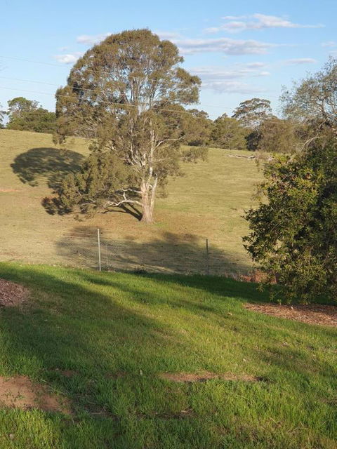 Charolais Cottage - Pubs and Clubs 4