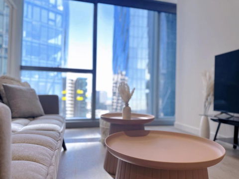 City Center Serenity Suite At Southern Cross Precinct - Pubs and Clubs 0