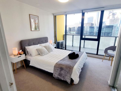 City Retreat With Amazing Views And Free Parking - Pubs and Clubs 0