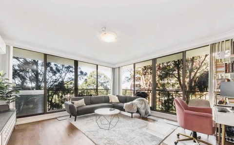 City Oasis - Terrific Location & District Views! - Pubs and Clubs 0