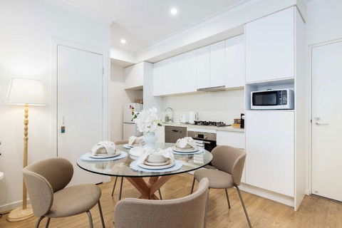 Cityside Comfort 1BR Retreat In West End Parking - Pubs and Clubs 0