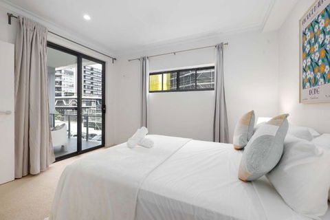 Cityside Comfort 1BR Retreat In West End Parking - Pubs and Clubs 4