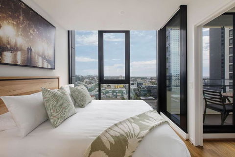 Clarke Contemporary Southbank Skyline Dreams - Pubs and Clubs 1