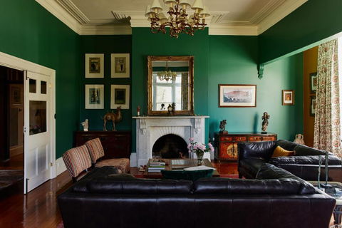 Clifton Homestead - Pubs and Clubs 4