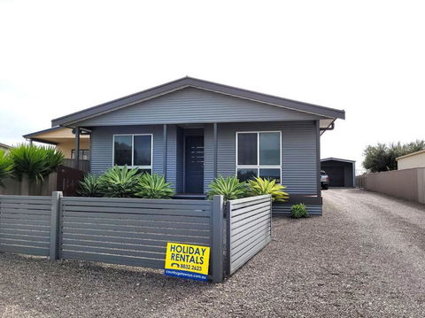 Clipper Getaway - Pubs and Clubs 0