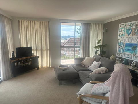 Close To The City - Pubs and Clubs 2