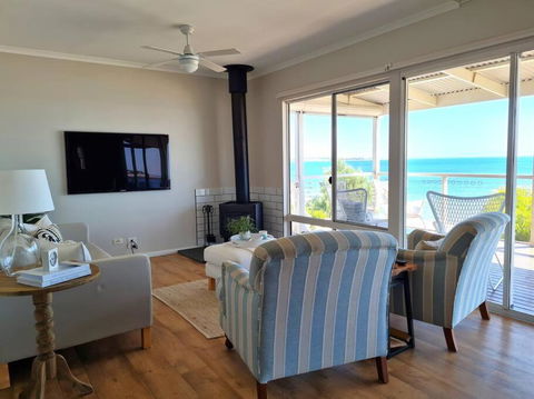 Cloud 9 - Pubs and Clubs 1