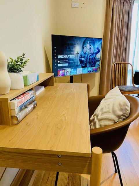 Cloud 9 Guest Suite - Pubs and Clubs 2