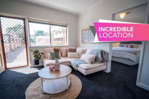 Clouds On Francis North Adelaide - Pubs and Clubs 0