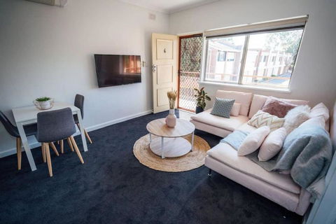 Clouds On Francis North Adelaide - Pubs and Clubs 3