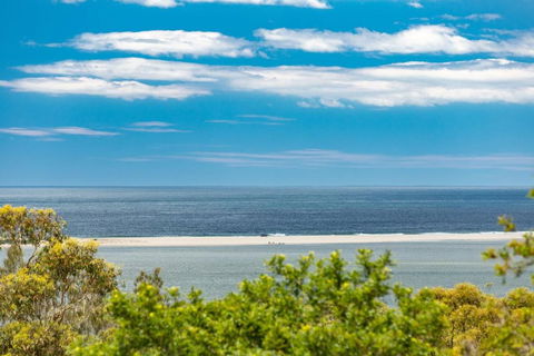 Coastal Cove - Pubs and Clubs 3