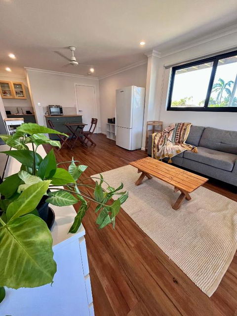 Coastal Studio - Pubs and Clubs 0