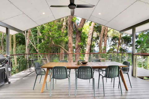 Coastal Woodland Retreat At Pixie Haven - Pubs and Clubs 1