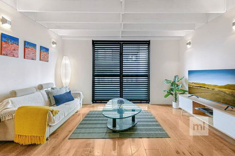 Comfort & Classic In Crows Nest - Pubs and Clubs 4