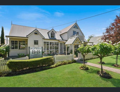 Creek Cottage Bed And Breakfast Traralgon - Go Out 0