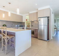 29 Birch Crescent Cowes - Pubs and Clubs