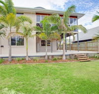 29 Cypress Avenue - Rainbow Beach Close to the beach with a pool - Go Out