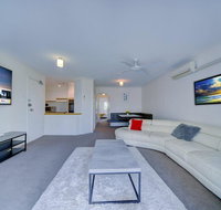 2BR Aloha Lane Main Beach Apartment - Pubs and Clubs