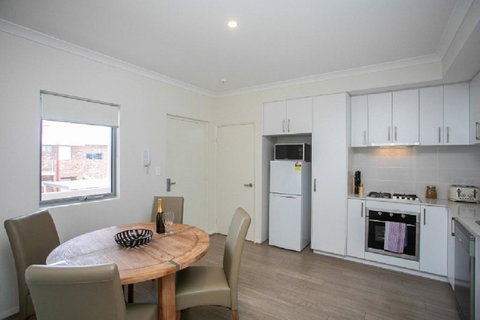 2x2 Luxury Retreat Condo - Go Out 3