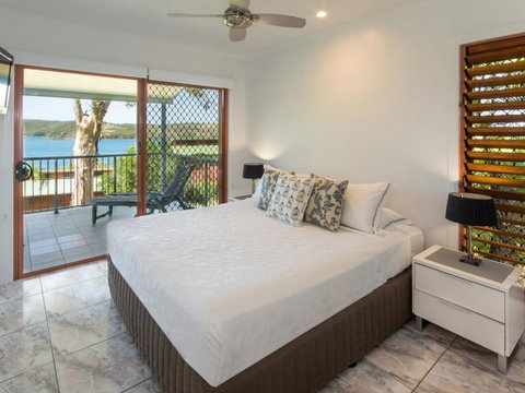 3 Bedroom Heliconia Grove On Hamilton Island - Go Out 3