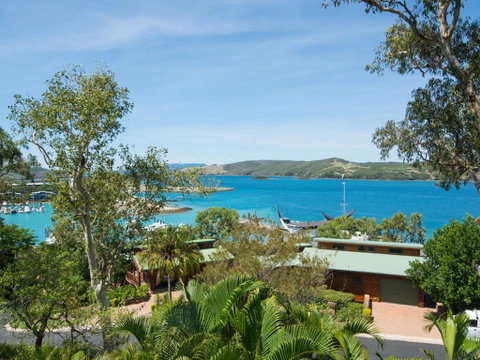 3 Bedroom Heliconia Grove On Hamilton Island - Go Out 0