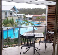 349 'Oaks Pacific Blue' 265 Sandy Point Road - fantastic pool - Pubs and Clubs