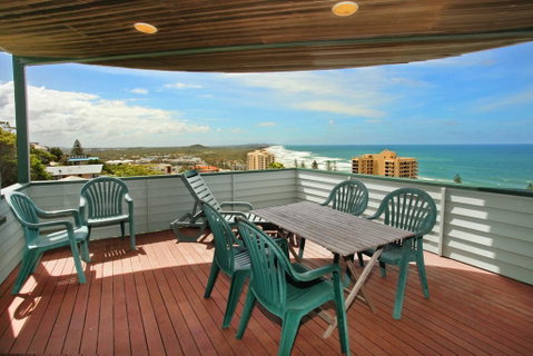 38 Pacific Terrace, Coolum Beach - Linen Supplied - Pubs and Clubs 0