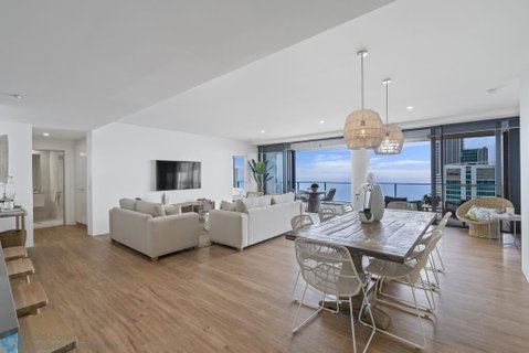 4 Bedroom Sub Penthouse Lvl 60 At Circle On Cavill - Pubs and Clubs 2