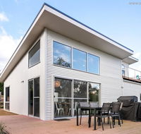 4 king or 8 single beds WiFi Netflix pet friendly - Pubs and Clubs