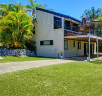 40 Rumbalara Avenue - Rainbow Beach Entertain on the spacious verandah overlooking beautiful Rainbow Beach - Go Out