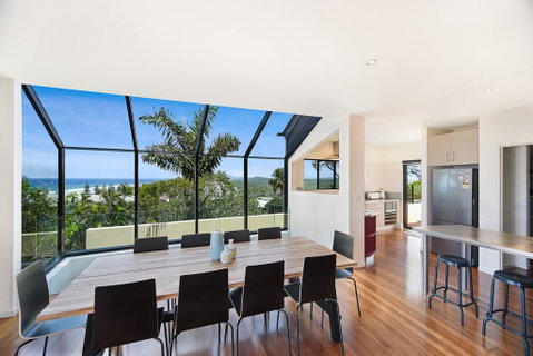 41 Pelican Street, Peregian Beach, Noosa Shire - Pubs and Clubs 3