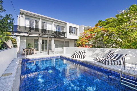 42 Bryan Street - Go Out 1