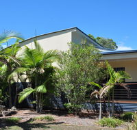 44 Cypress Avenue - Holiday home in a quiet location close to patrolled beach and CBD - Go Out