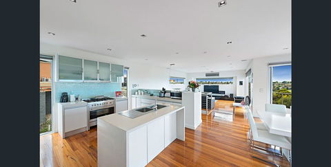 5 Star Gowanbrae Views - Go Out 1
