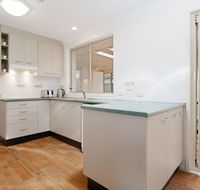51 Rigney Street - pet friendly house with aircon - Pubs and Clubs