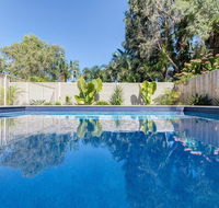 59 Banksia Avenue Coolum Beach - Pet Friendly Linen included 500 BOND - Pubs and Clubs