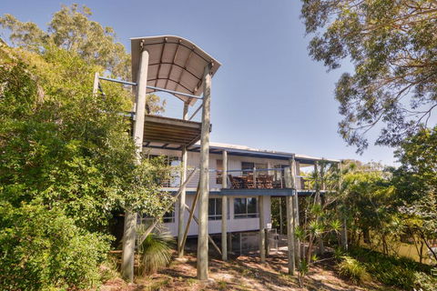 81 Tramican Street - Pubs and Clubs 3