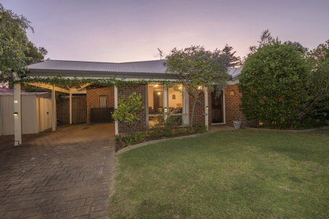 8A Sayers Street - Go Out 0
