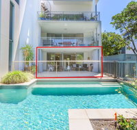 A Deluxe Swim Up - Drift Apartments South - Pubs and Clubs