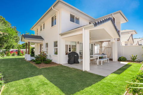 A PERFECT STAY - Amity @ Seadrift - Pubs and Clubs 0